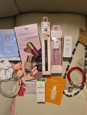 Beauty and Jewelry Bundle!